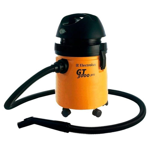 Aspirador de pó eleCtrolux GT profissional para aspirar pó e água.